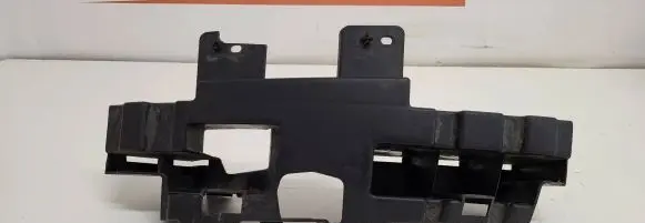 Ford Focus C-MAX Front bumper mounting bracket 3M5117E857 D2A3B