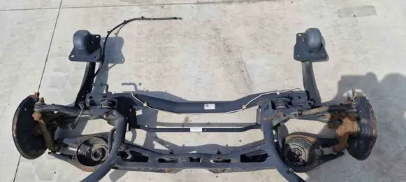 Volkswagen Golf VII Rear axle beam 5Q0505311D 5Q0505315G