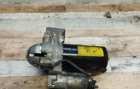 BMW 5 F10 F11 Starter motor 850665702 8506657