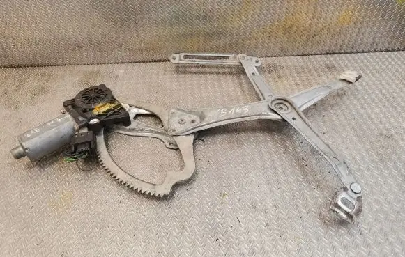 Mercedes-Benz E W210 Front door electric window regulator 0130821708