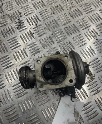 BMW 5 E60 E61 Throttle valve 700450090