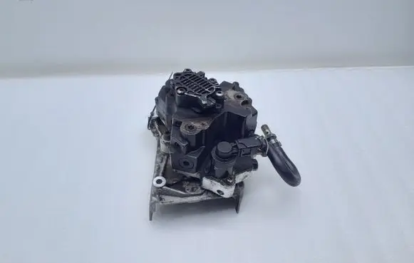 Audi A8 S8 D3 4E Fuel injection high pressure pump 0445010082 057130755G