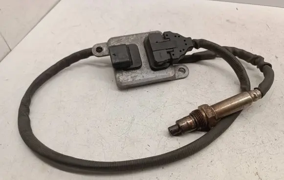 Mercedes-Benz GLC X253 C253 Lambda probe sensor A0009050208 A2C13684500287 0009050208