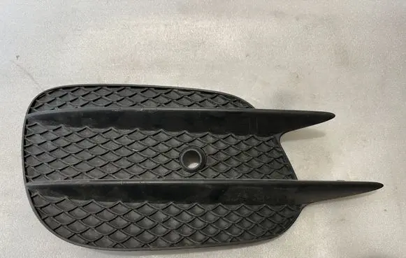 Mercedes-Benz E W213 Front bumper lower grill A2138856700