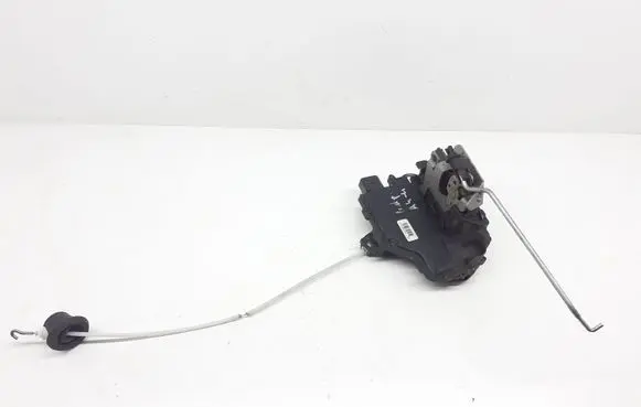 Audi A4 S4 B6 8E 8H Front door lock 8E0837016C