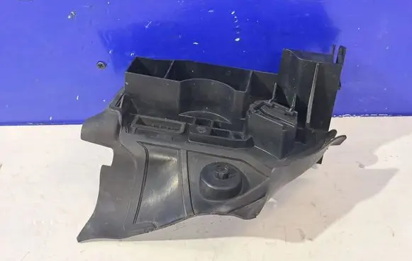 Mercedes-Benz S C217 Muffler mount bracket/holder A2225053630