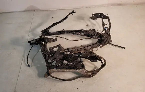 BMW 4 F32 F33 Convertible roof main ram cylinder 7120428 712042806