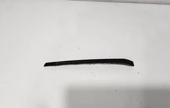 Polestar 4 Front door rubber seal 80008129 8893686623