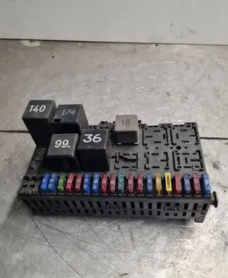 Volkswagen Sharan Fuse box set 357937039