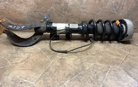 BMW X5 F15 Front shock absorber/damper 6875083