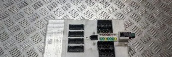 BMW X5 F15 Fuse module 2611139385