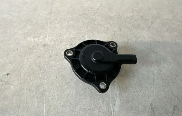 Maserati Ghibli Camshaft vanos timing valve 05184101AG