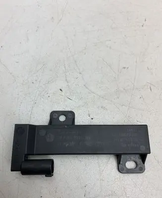 Maserati Levante Aerial antenna amplifier 68051315AB