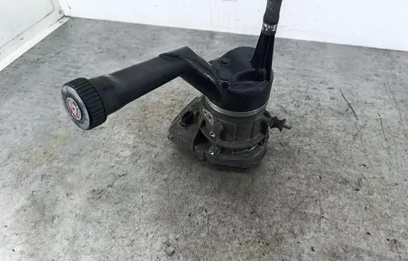 Peugeot 308 Power steering pump 9684979180