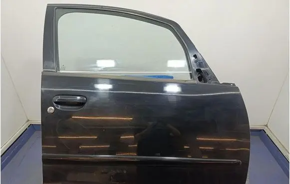 Mitsubishi Colt CZ3 Front door