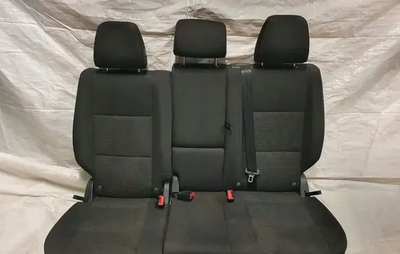 Volkswagen Tiguan Rear seat 51030623