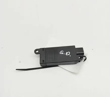 Aston Martin DBX Keyless system antenna A2389055204