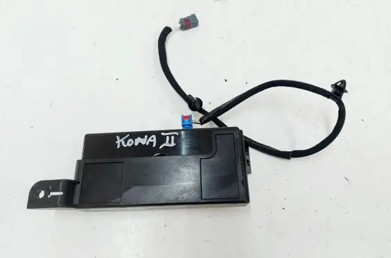 Hyundai Kona II Antenna control unit 96240HF450