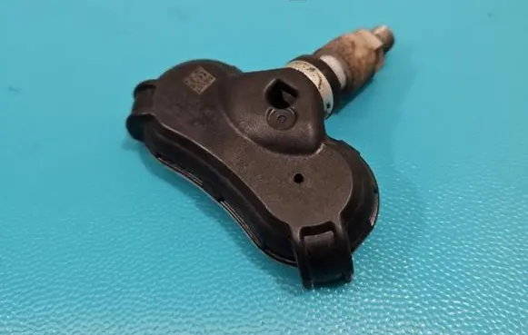 Hyundai ix35 Tire pressure sensor 8DB987D6 IMPRK1417920