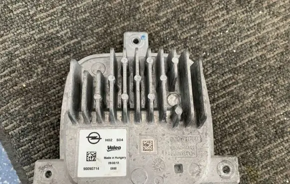 Opel Crossland X LED ballast control module 