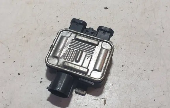 Volvo XC60 Coolant fan relay 940009402 241002682317