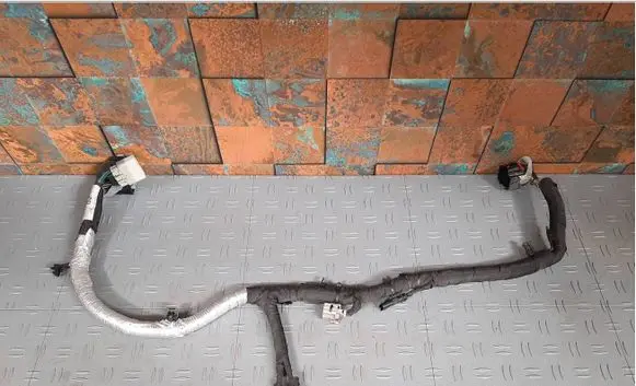 Ford Bronco Engine installation wiring loom 