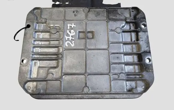 Opel Astra J Engine control unit/module 275820955101 55577647 MB2758008884
