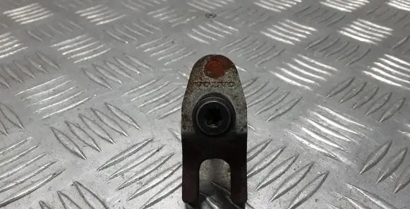 Volvo V40 Fuel Injector clamp holder