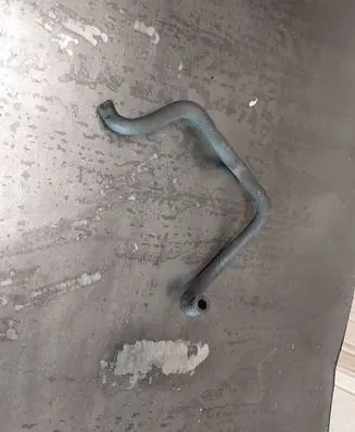 BMW 5 E39 Engine coolant pipe/hose 1703865 13541703865
