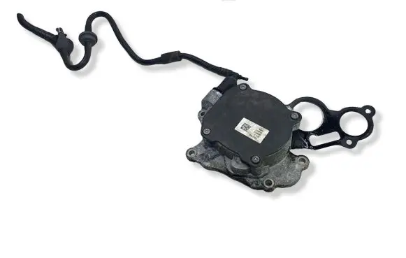 Volkswagen Jetta VI Vacuum pump 03L100J