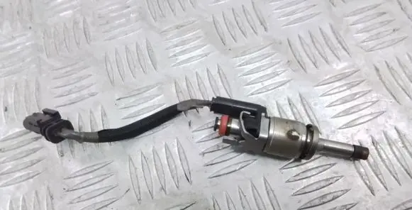 Volvo S90, V90 Fuel injector 31336653