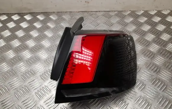 Peugeot 3008 II Rear/tail lights 9810477080