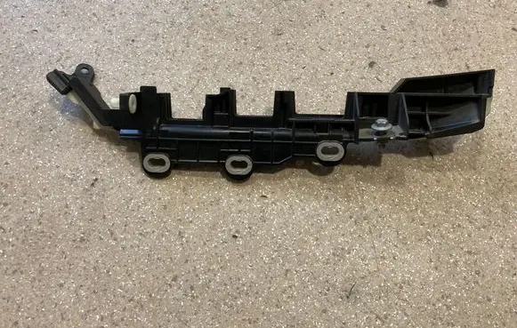 BMW M5 F90 Other engine bay part 8795720