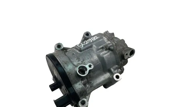 Toyota Yaris XP210 Air conditioning (A/C) compressor (pump) 0424000741