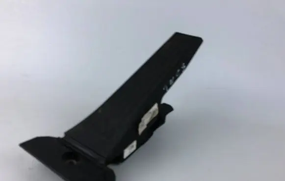 Hyundai Tucson IV NX4 Accelerator throttle pedal 32700N7100 32700-N7100