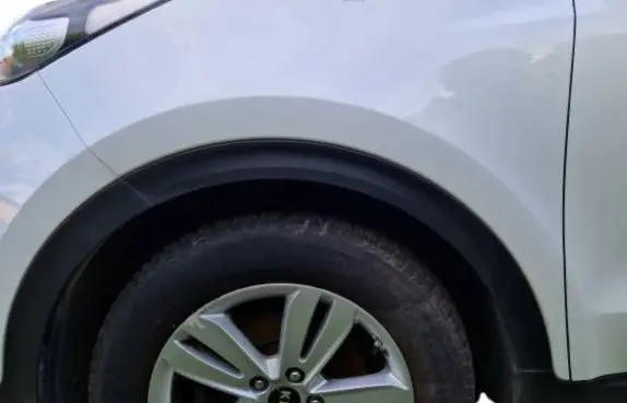 KIA Sportage Fender