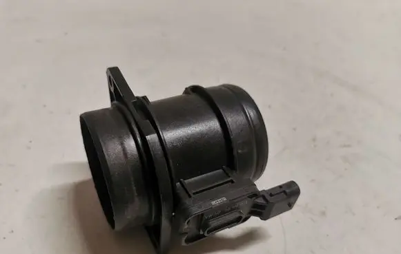 Audi A4 S4 B9 Mass air flow meter 04L906461B