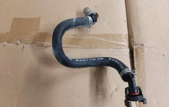 Nissan Qashqai Vacuum line/pipe/hose 02011411
