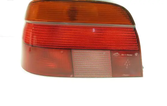 BMW 5 E39 Rear/tail lights 2VP00724001 8358031