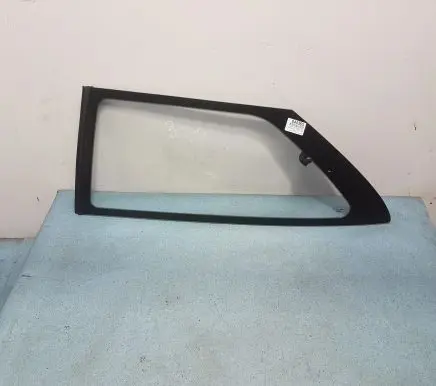 Suzuki Swift Cultus Rear side window
