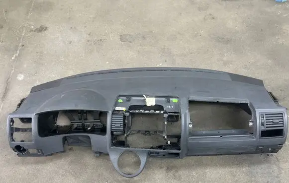 Volkswagen Transporter - Caravelle T5 Dashboard 7E1857005e 0078003 7E1857099