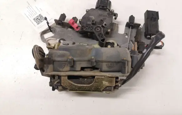 Chrysler Voyager Rear door lock 800786
