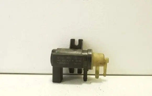 Volkswagen PASSAT B6 Turbo solenoid valve 1K0906627A