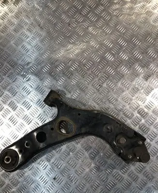 Toyota RAV 4 (XA40) Front lower control arm/wishbone