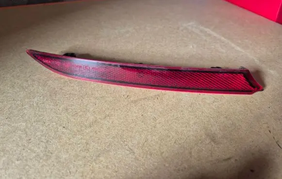BMW 3 G20 G21 Rear tail light reflector 8074229
