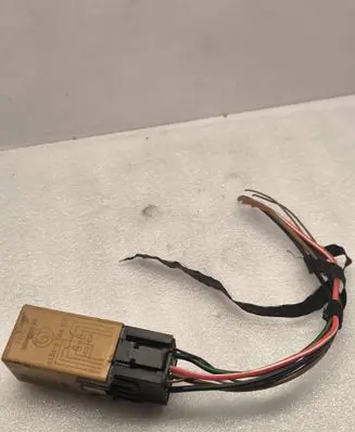 BMW 3 E46 Window control relay 61368384505 V23141D3001X15