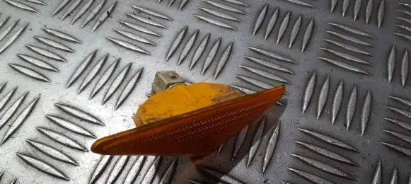 Ford Focus Front fender indicator light xs4h3k354a