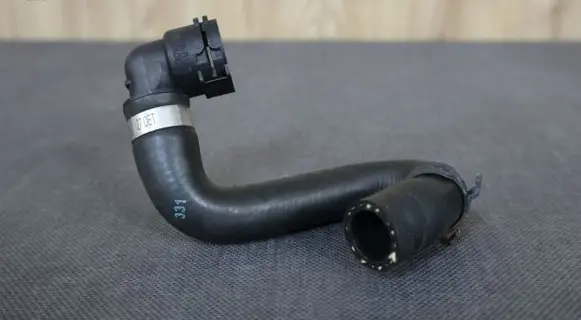 Mercedes-Benz SLK R172 Engine coolant pipe/hose 1725012582 A1725012582