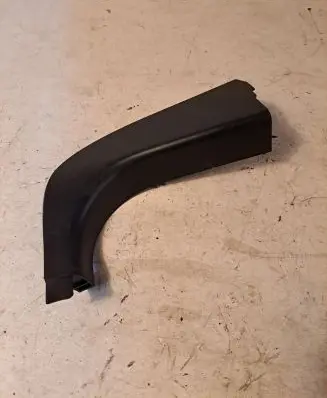 BMW 5 E60 E61 Other sill/pillar trim element 7025030