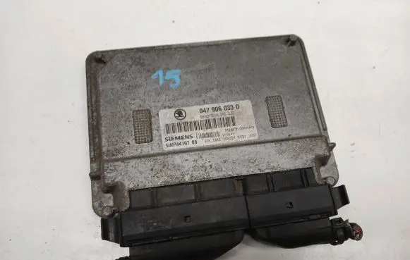 Skoda Fabia Mk1 (6Y) Engine control unit/module ECU 047906033D 3PBSJ31 5WP4419708